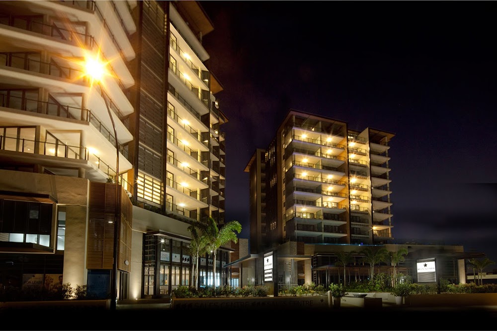 Oaks Redcliffe Mon Komo Suites